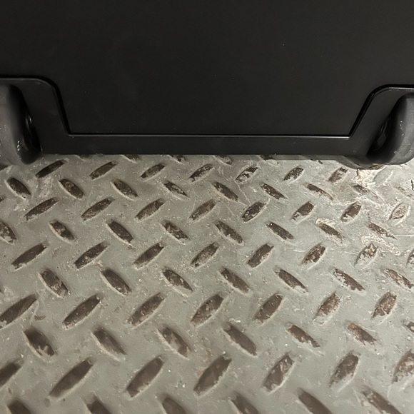 Pelican Air Black Laptop Bag - Picture 3 of 5